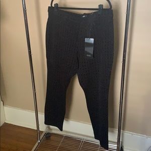 NWT One5One Black Patterned Velvet Ponte Pants - Size 2X